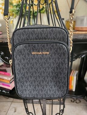 Michael Kors Jet Set Travel Medium Logo Crossbody Bag